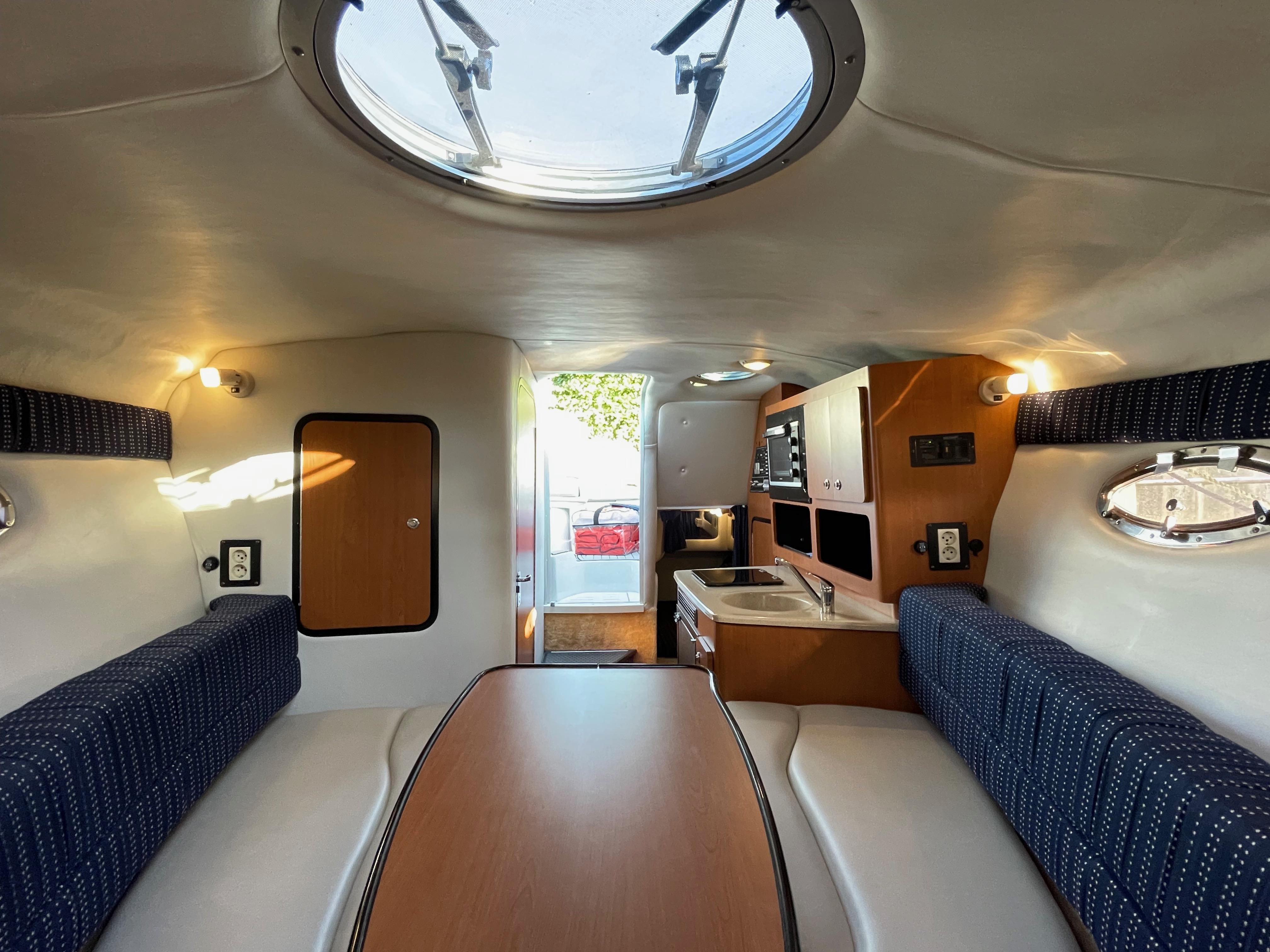 Crownline 270 CR — foto 20 van 25