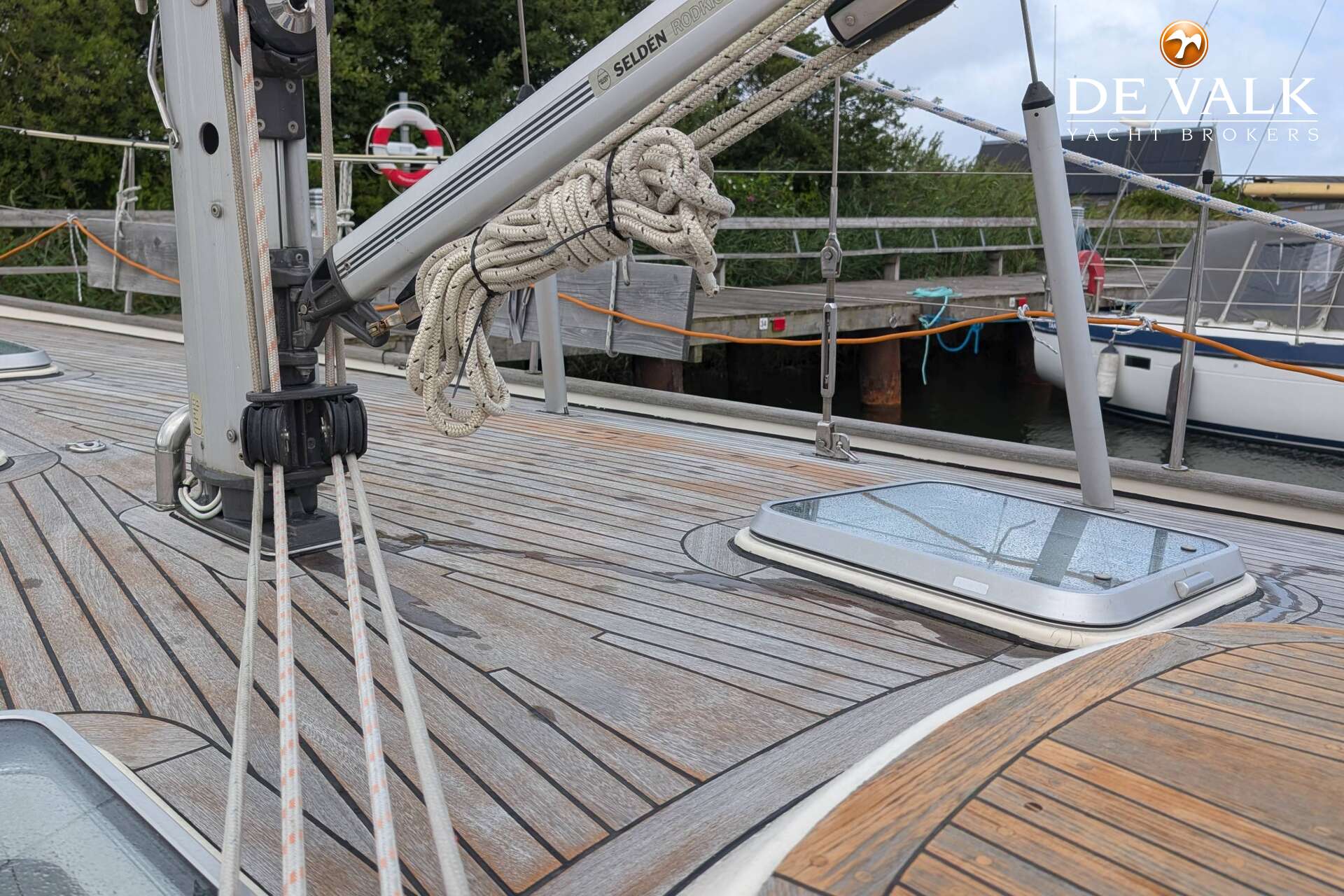 Hallberg Rassy 42 E — foto 12 van 41