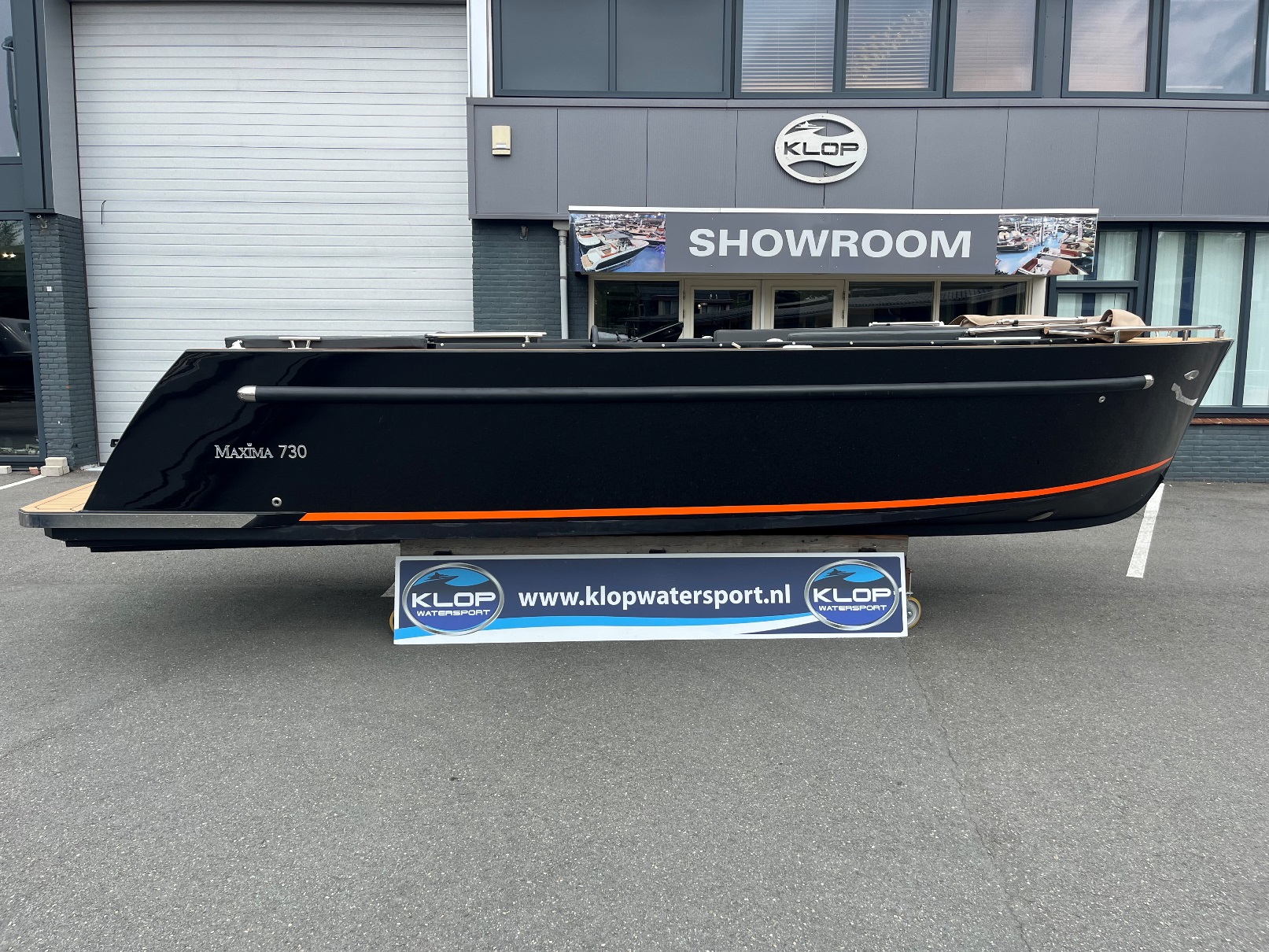 Maxima Boats 730 in zwarte kleurstelling - Op voorraad!