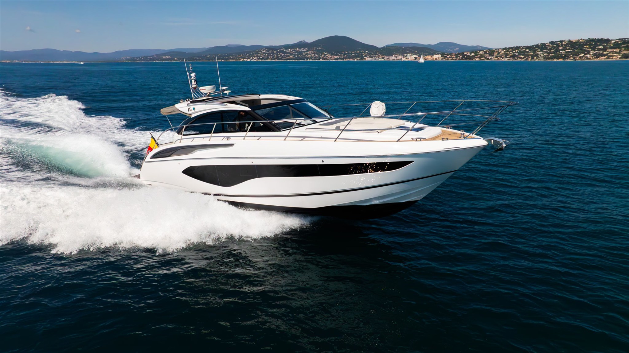 Princess V50 (2018) — foto 3 van 11