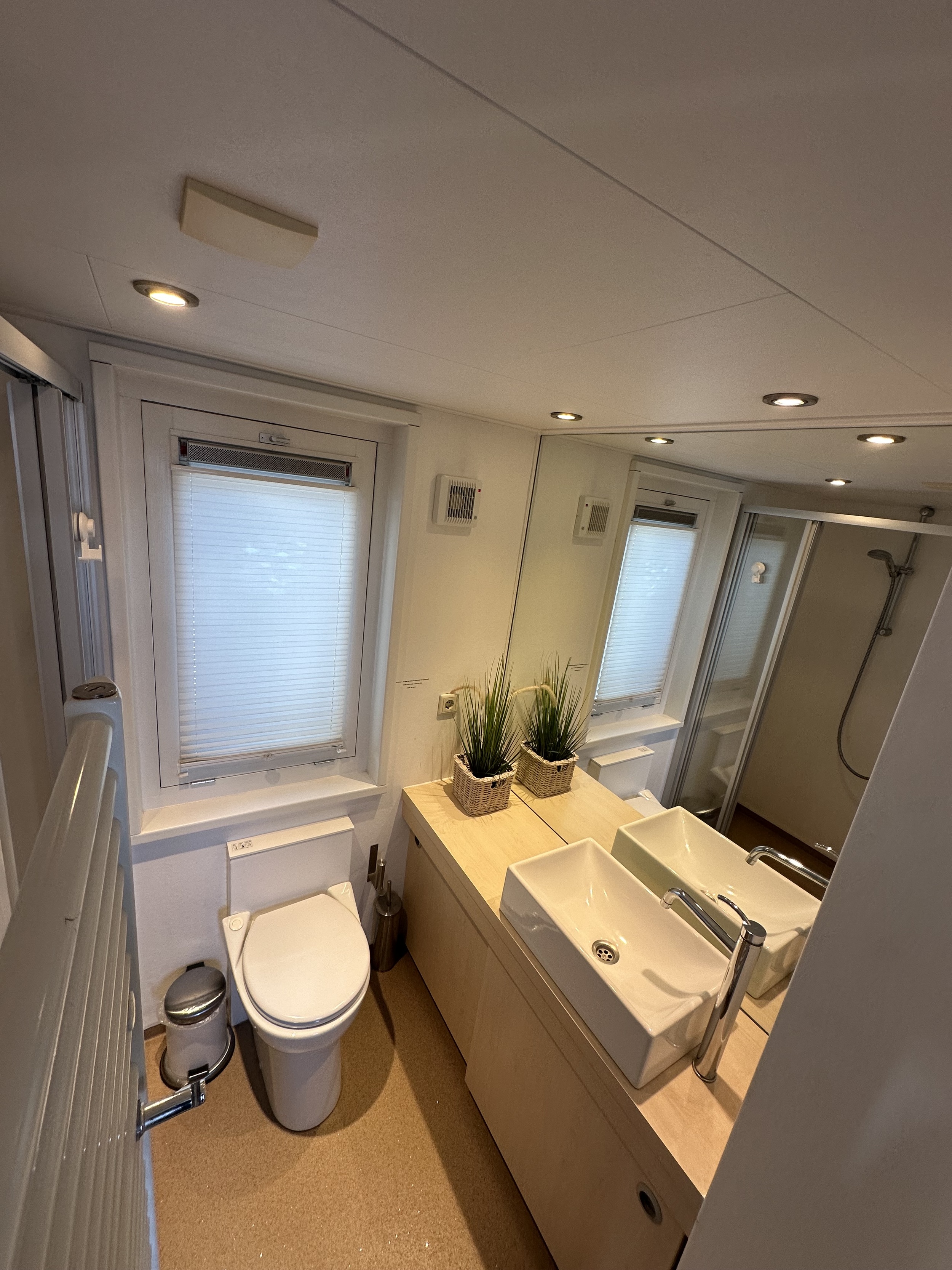 Prins Homeship 1350 Houseboat Flark Ligplaats Voorhanden — foto 10 van 31