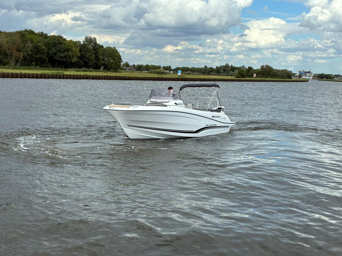 Jeanneau Cap Camarat 7.5 CC Serie 3 — foto 14 van 21
