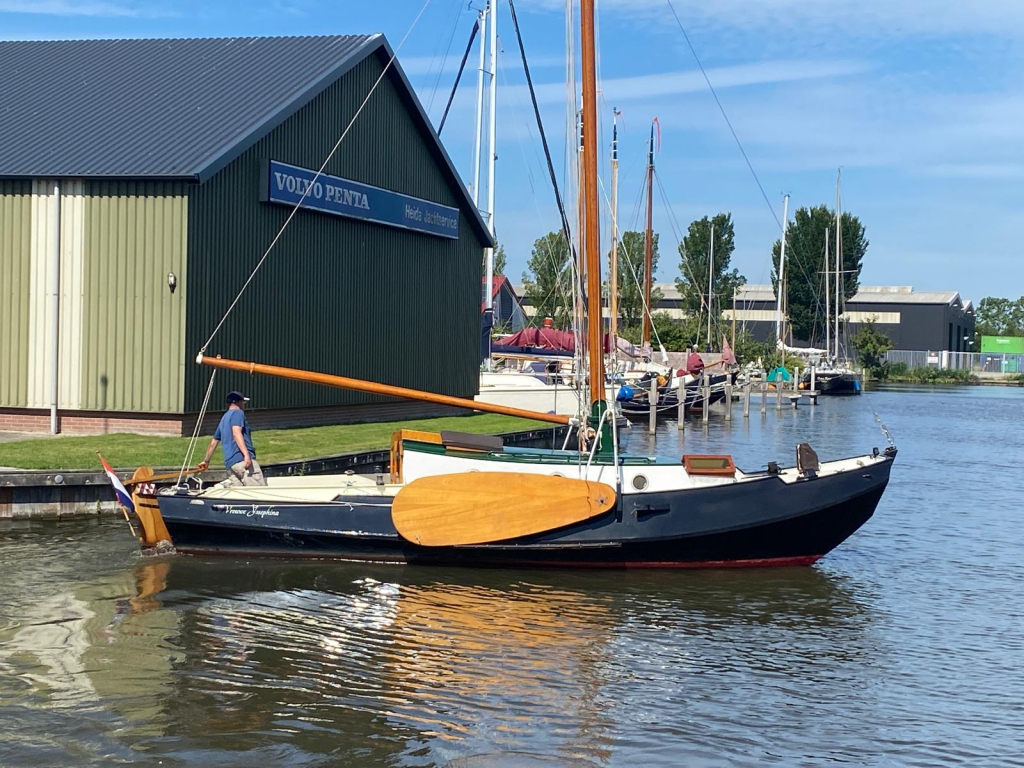 Huitema Zeeschouw 800 (1977) – Goed onderhouden platbodem met veel karakter — foto 6 van 41