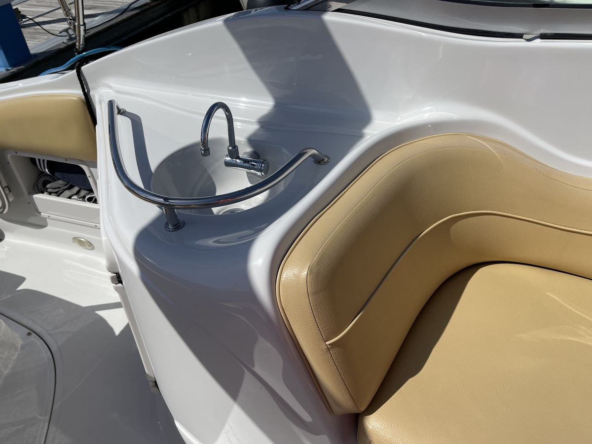 Crownline 280 CR — foto 16 van 37