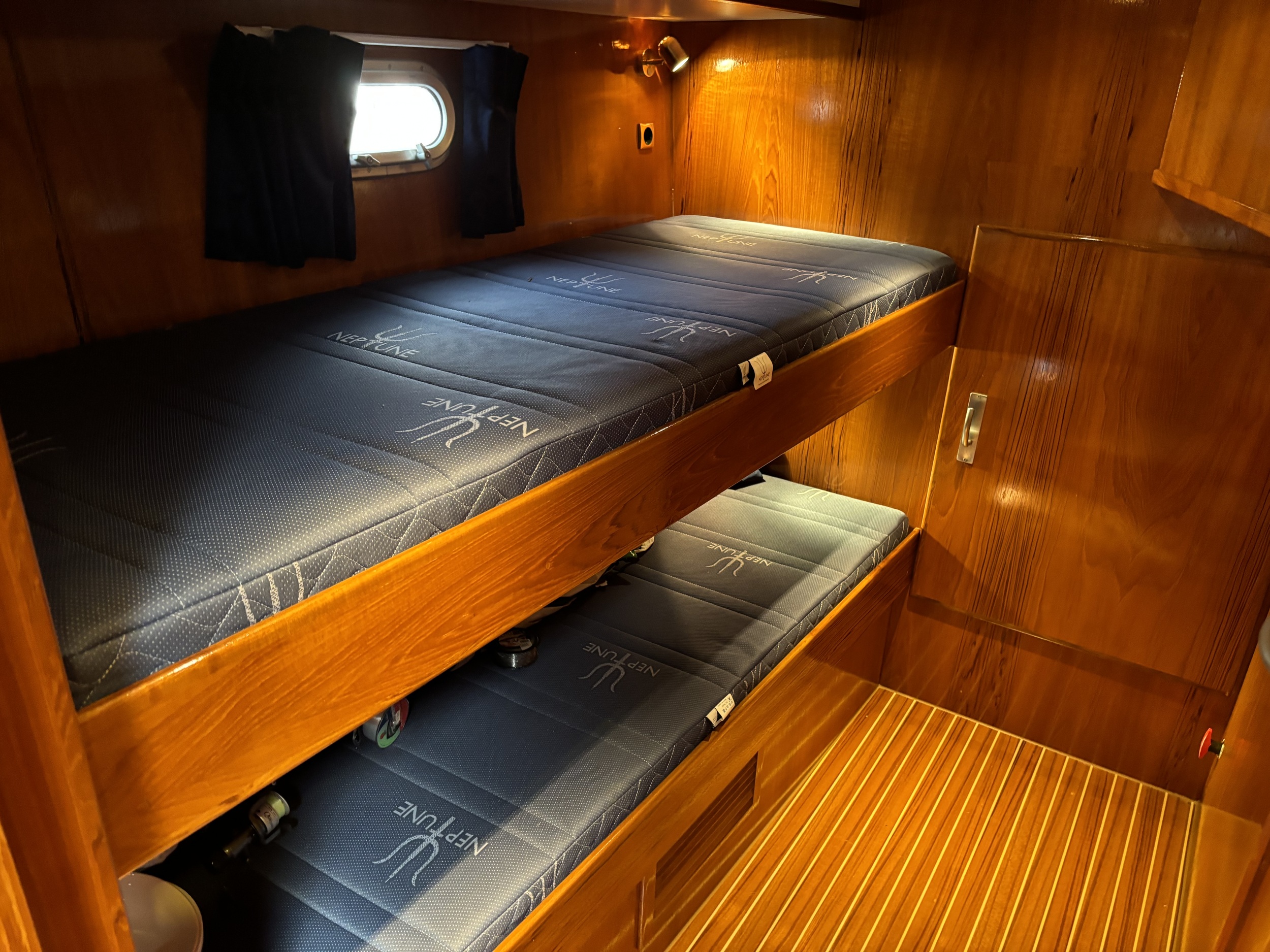 Hemmes Trawler 1500 — foto 22 van 31