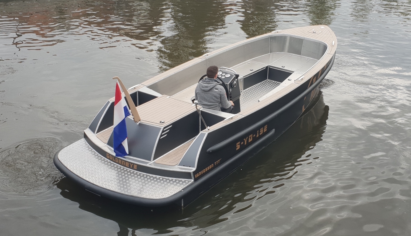 Van Vossen VanVossen Tender 777 (sport) — foto 12 van 30