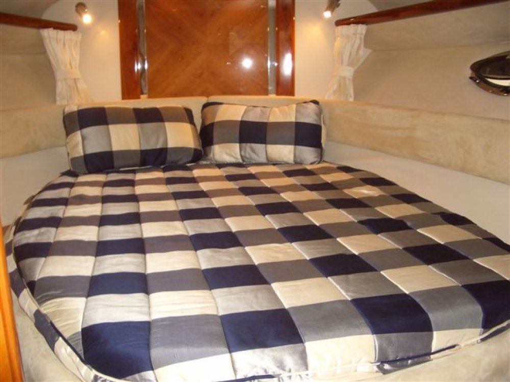 Princess V42