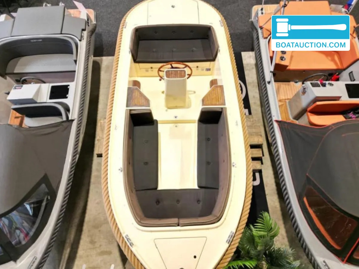 Oudhuijzer 530 nu in de online veiling. — foto 3 van 10