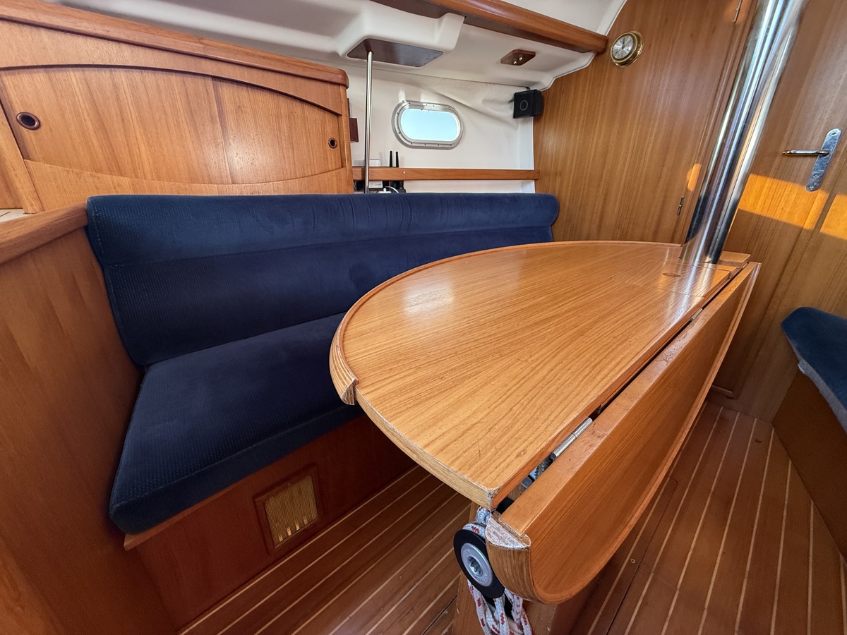 Jeanneau Sun Odyssey 32.2 — foto 8 van 12