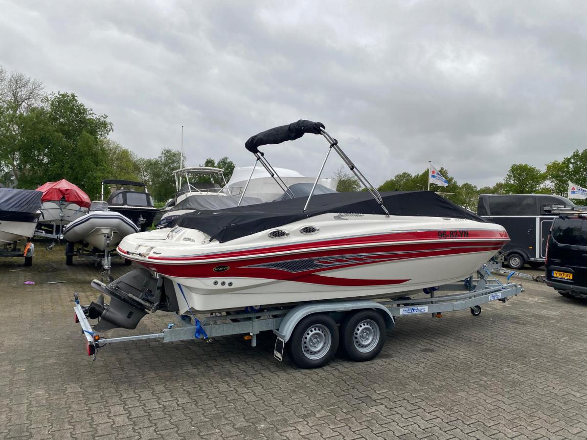 Glastron GLS 215 Bowrider — foto 2 van 10