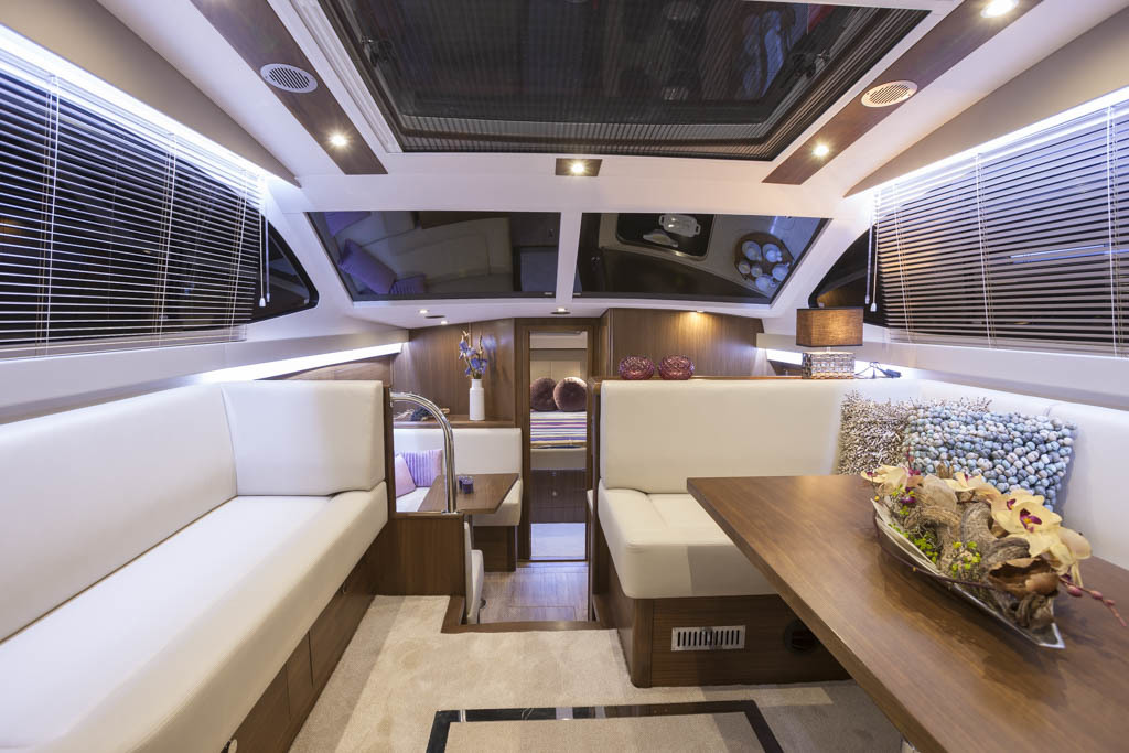 Haines 400 Aft Cabin — foto 16 van 22