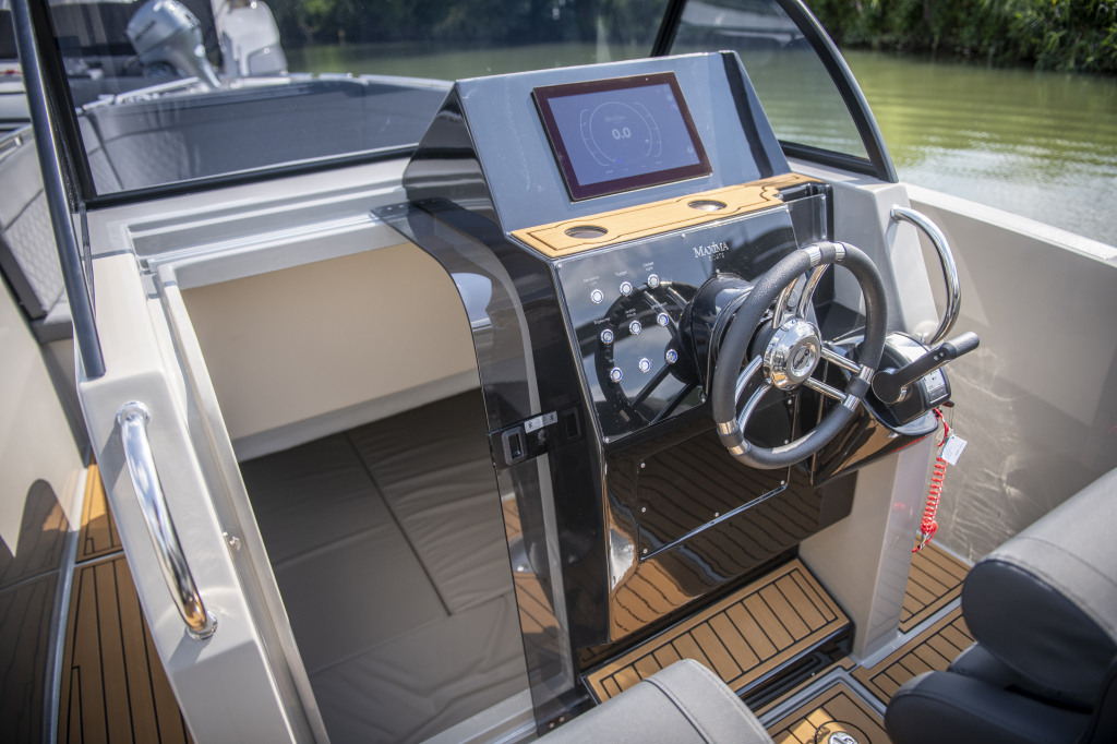Maxima 700 sport | Console boot | Vanaf €41.945,- — foto 6 van 11