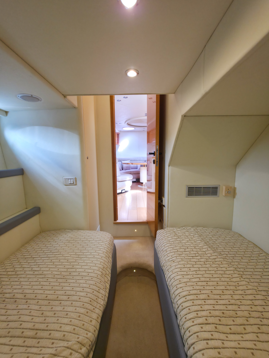 Sunseeker 63 Predator (Gedupliceerd) (Gedupliceerd) — foto 16 van 19