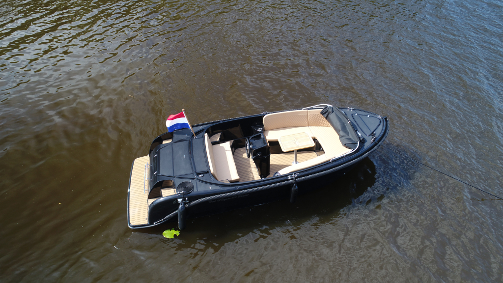 Oud Huijzer  616 deLuxe occasion 60pk in bemiddeling incl ligplaats — foto 5 van 12