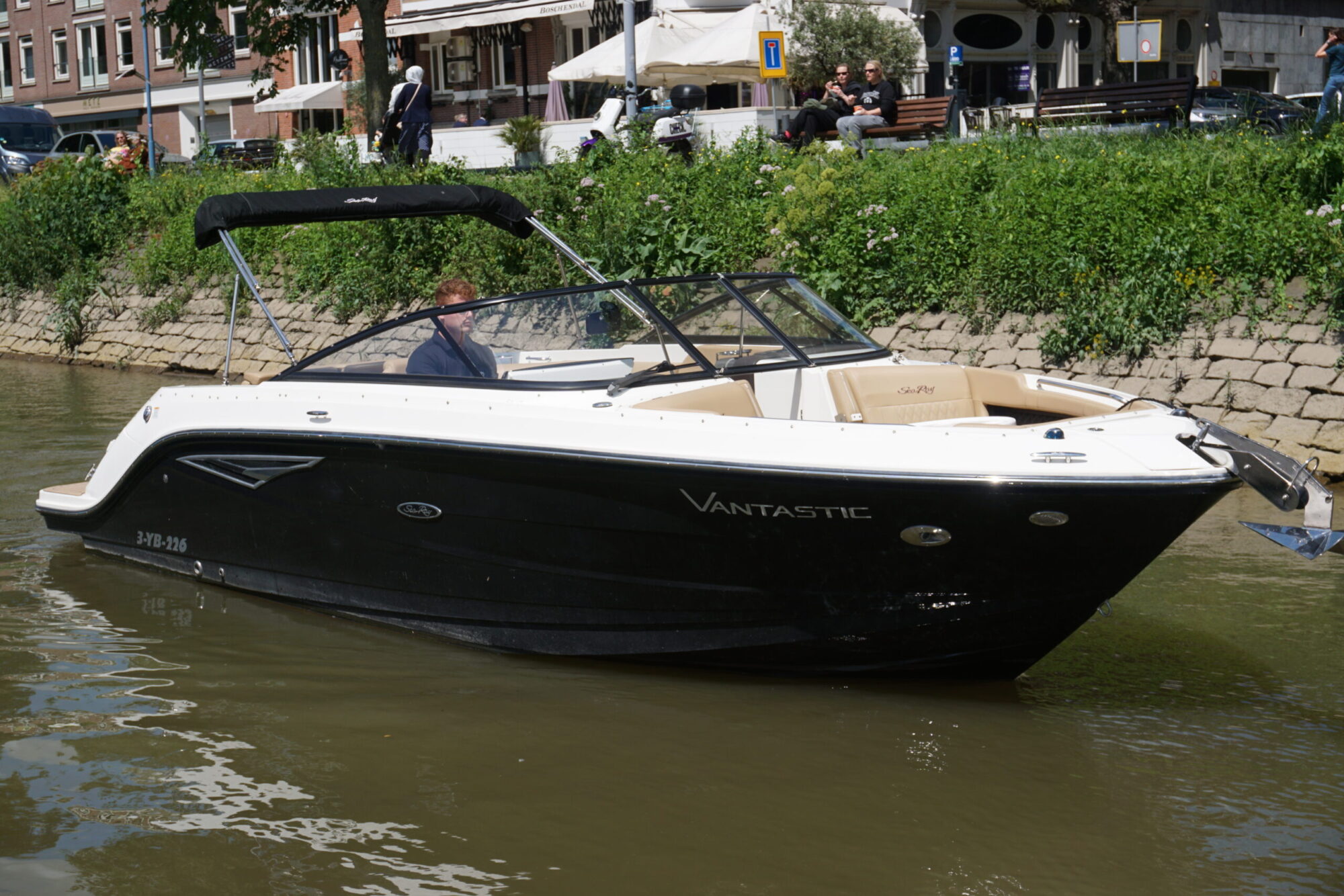 Sea Ray 250 SLX — foto 5 van 33