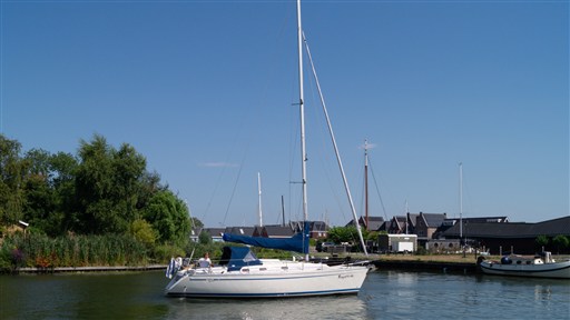 Bavaria 320 Sportline (1991) — foto 10 van 12