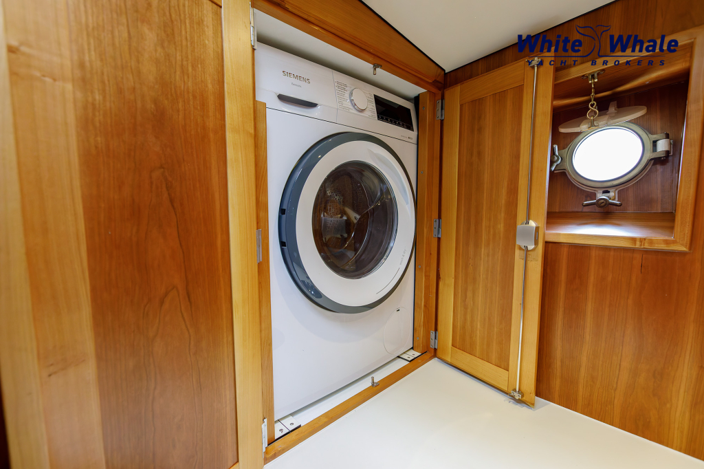 Pieter Beeldsnijder  Stagzeil schoener custom built refit — foto 71 van 87