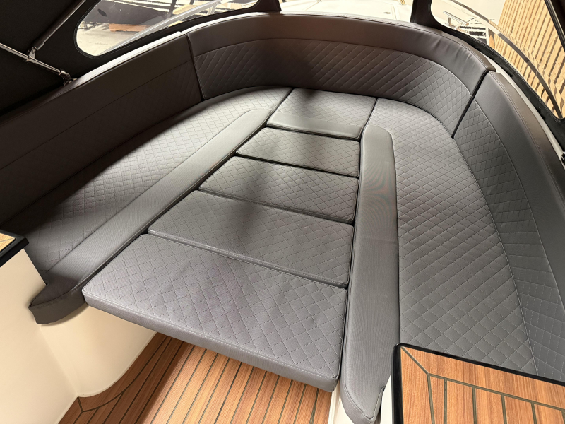 Clever 60 Deluxe 40pk Honda Nieuw — foto 11 van 12