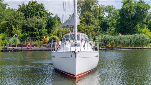 Beneteau Oceanis 281 (1999) — foto 3 van 12
