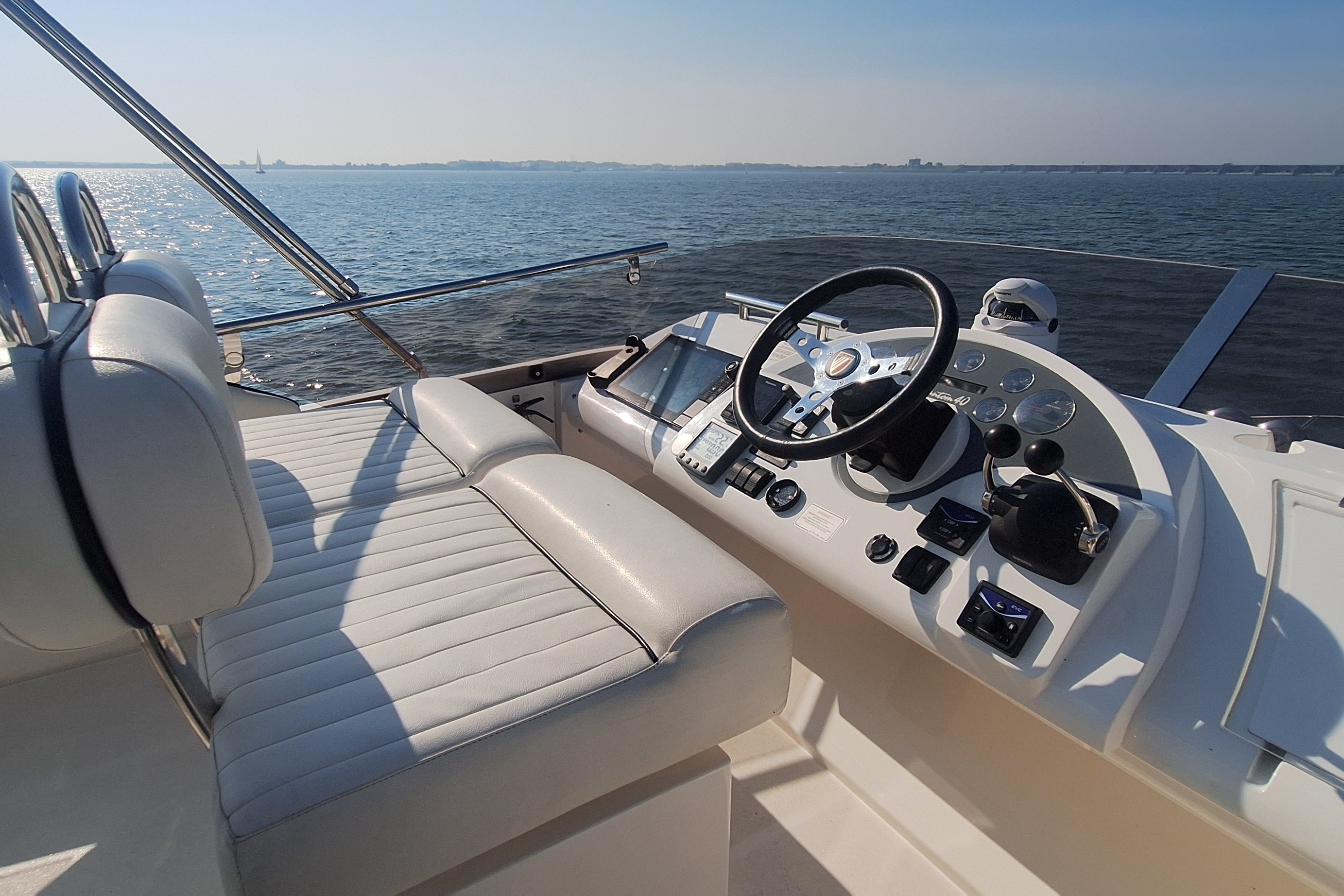 Fairline Phantom 40 — foto 11 van 87