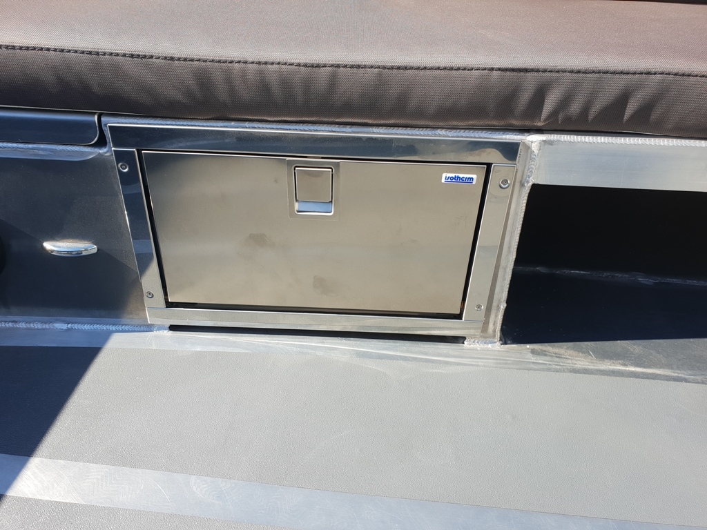 Van Vossen VanVossen Tender 700 (sport) — foto 12 van 16
