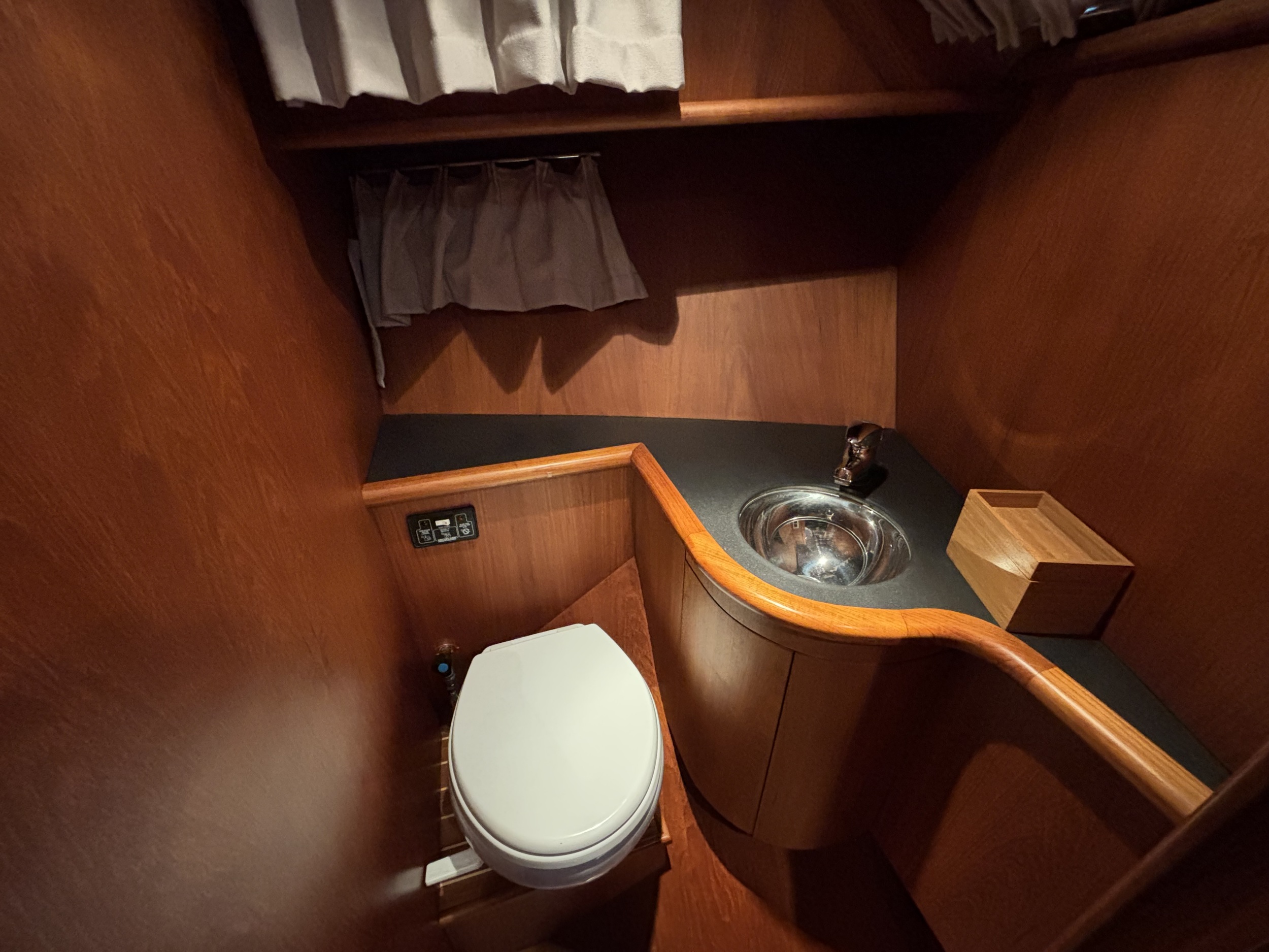 Explorer 45 — foto 19 van 29