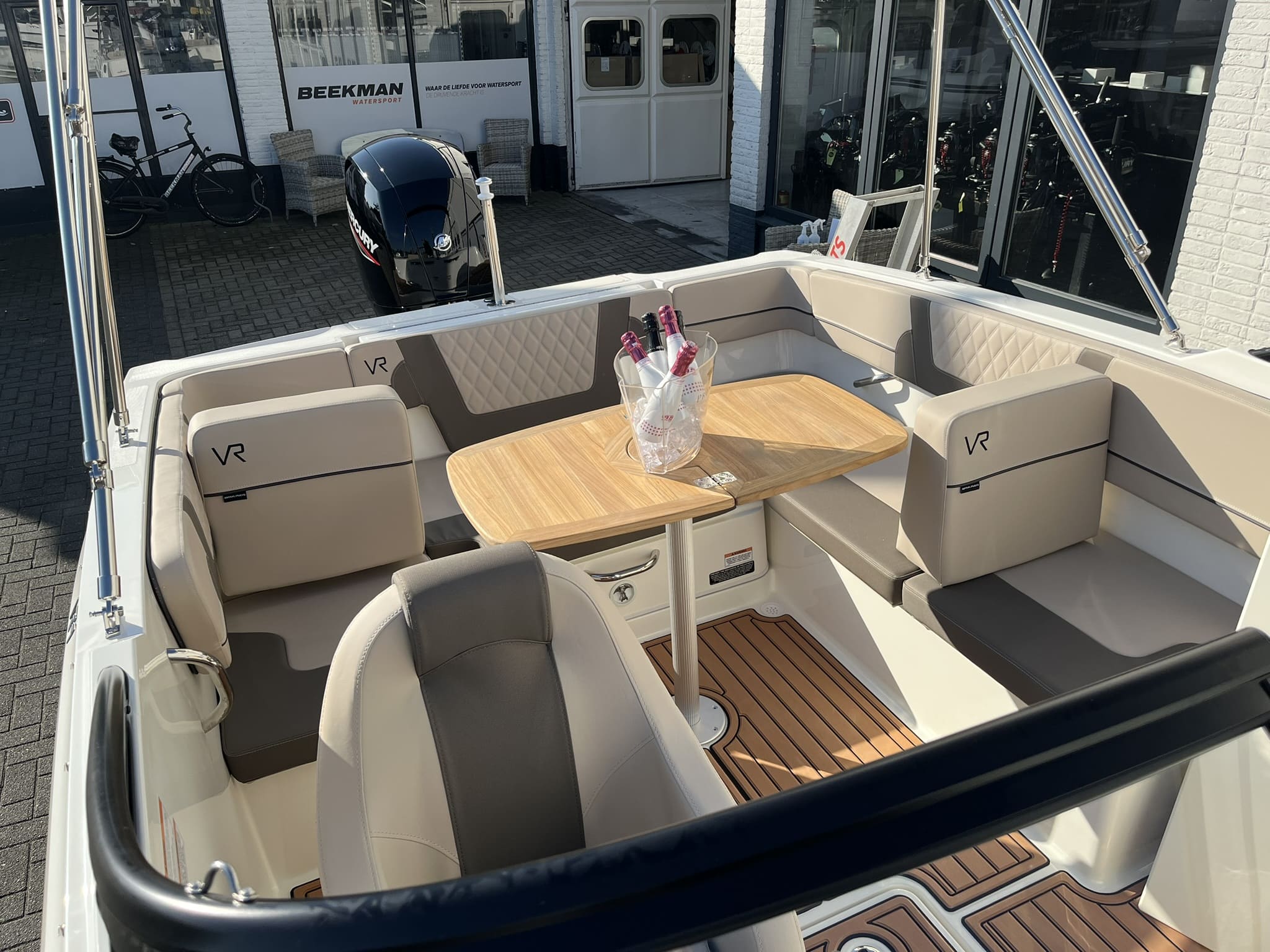 Bayliner VR4 Bowrider — foto 29 van 29