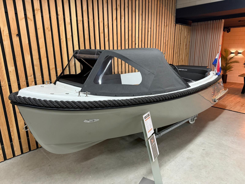 Corsiva 595 Tender 20pk Honda Nieuw — foto 5 van 12