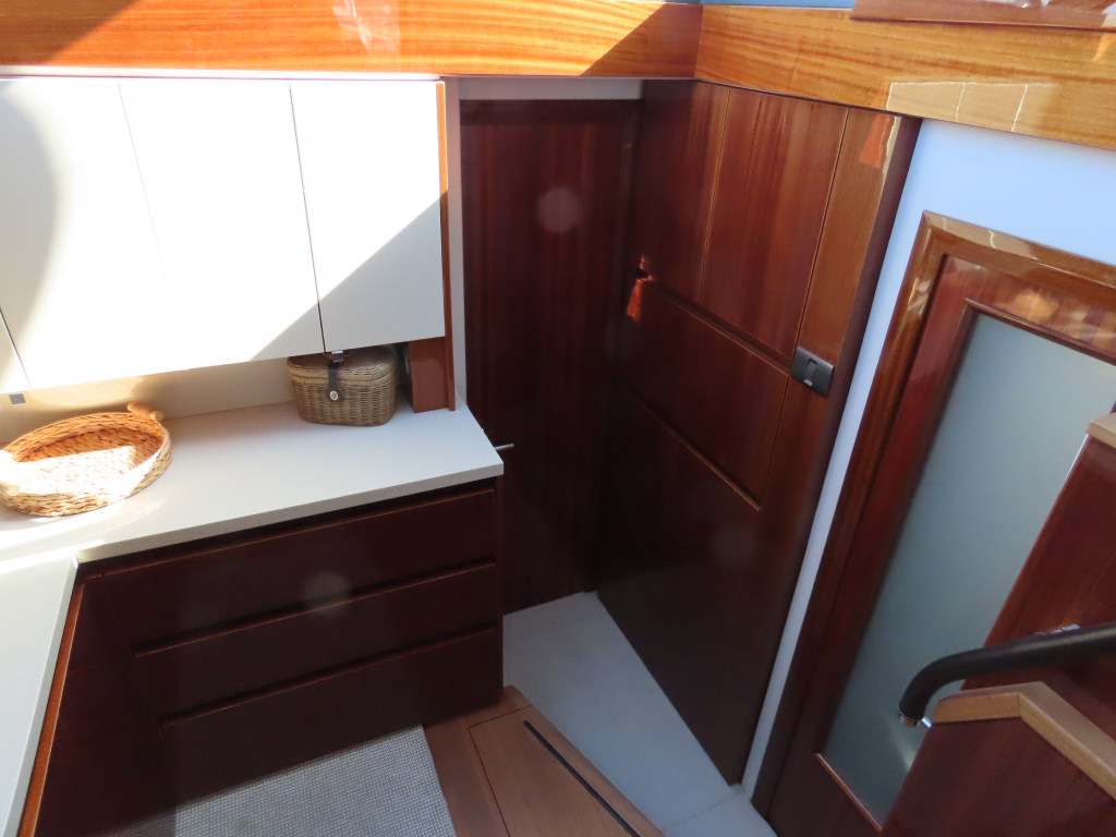 Sealine  F42 — foto 17 van 56
