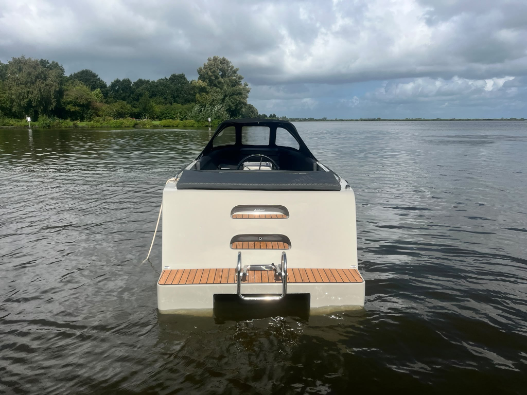 Meersloep 600 – BJ 2025 – Honda 20 PK – Zeer compleet — foto 8 van 13