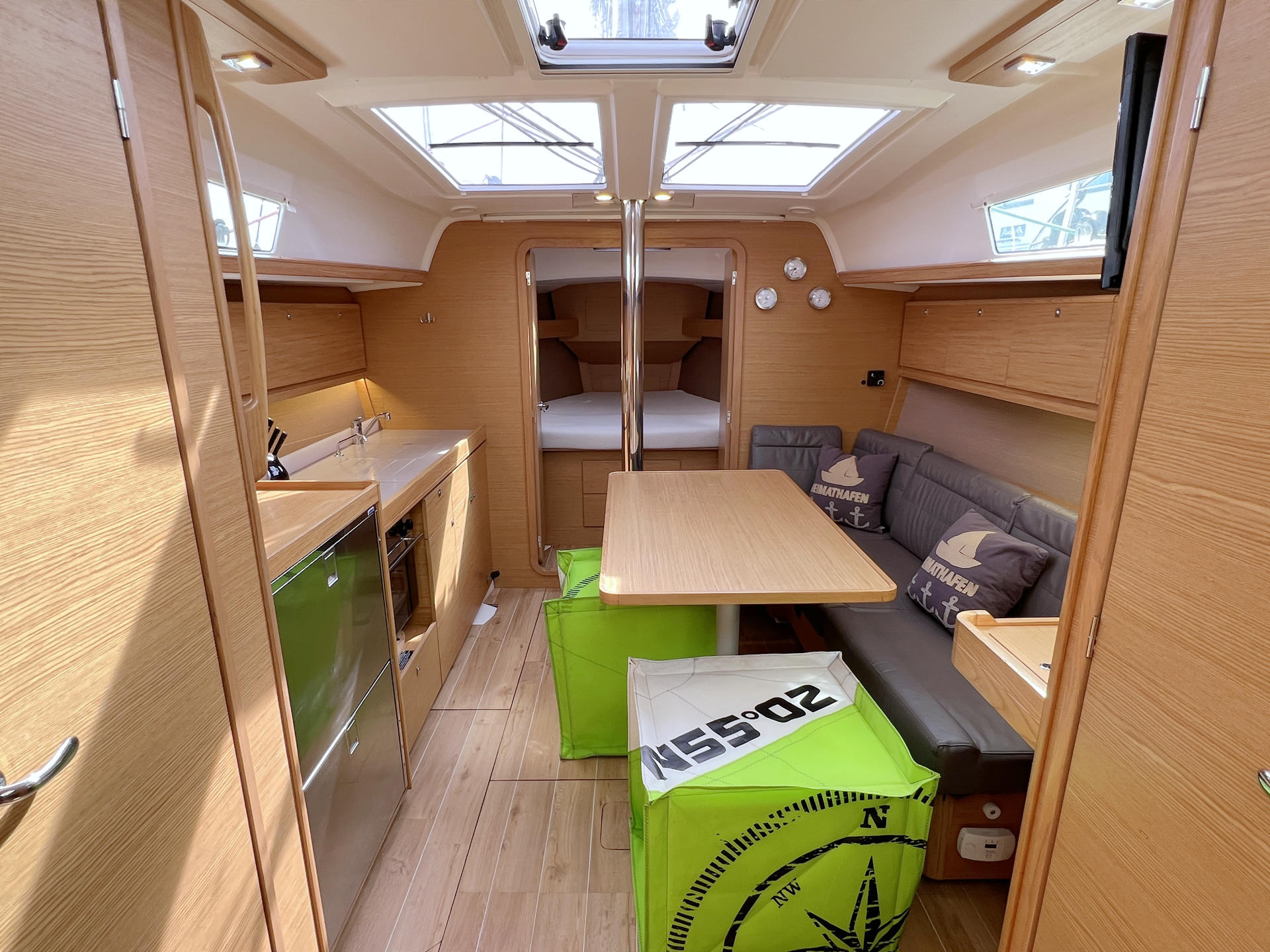 Dufour 382 GL — foto 5 van 12