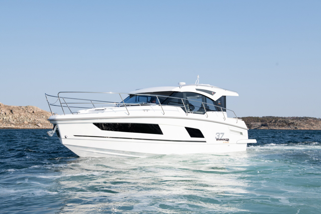 Grandezza 37 Outboard (Hybride varen mogelijk) — foto 11 van 22