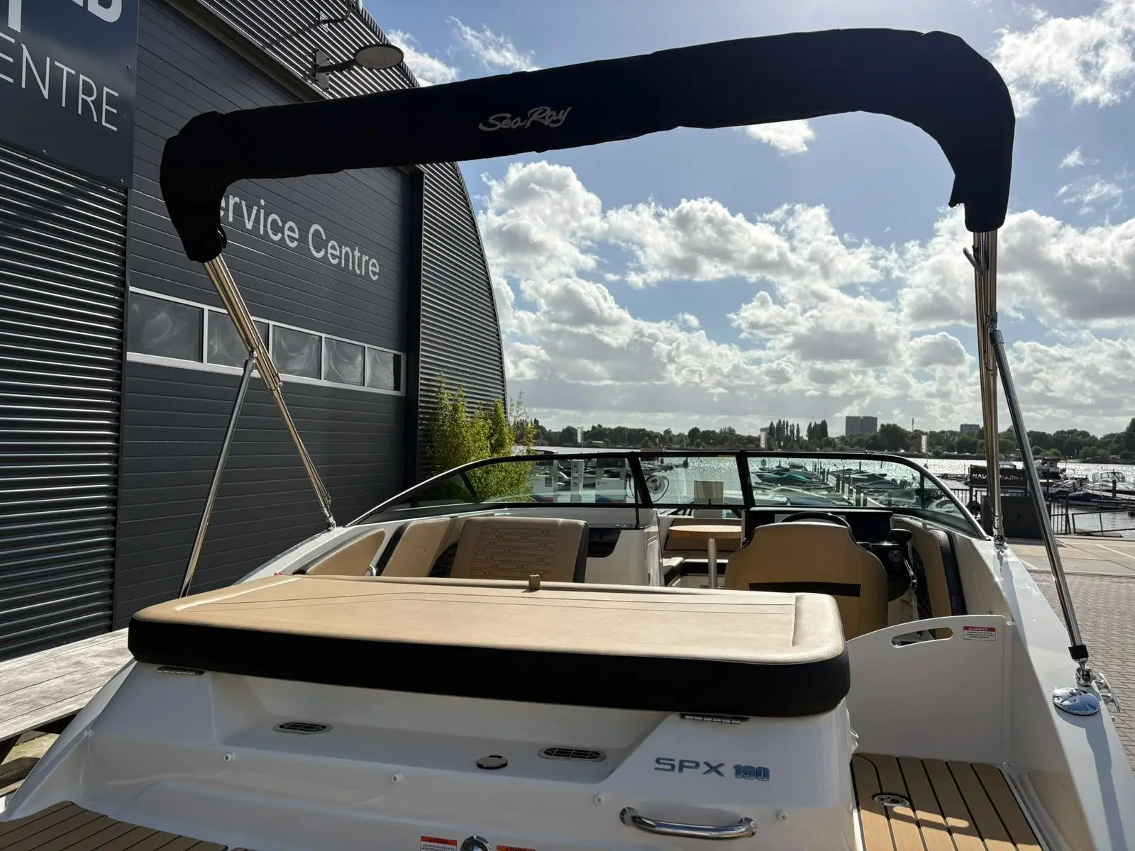 Sea Ray SPX 190 (2027) — foto 9 van 39