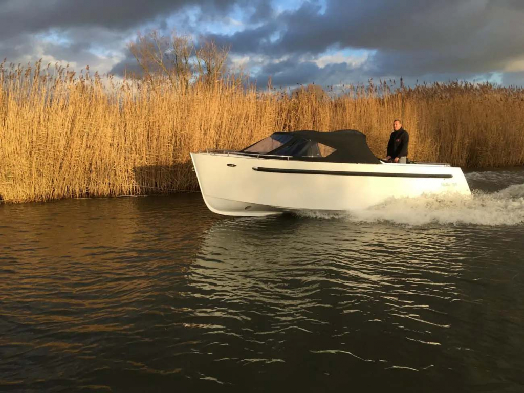 Maxima 730i | Diesel tender | Vanaf €43.950,- — foto 10 van 16