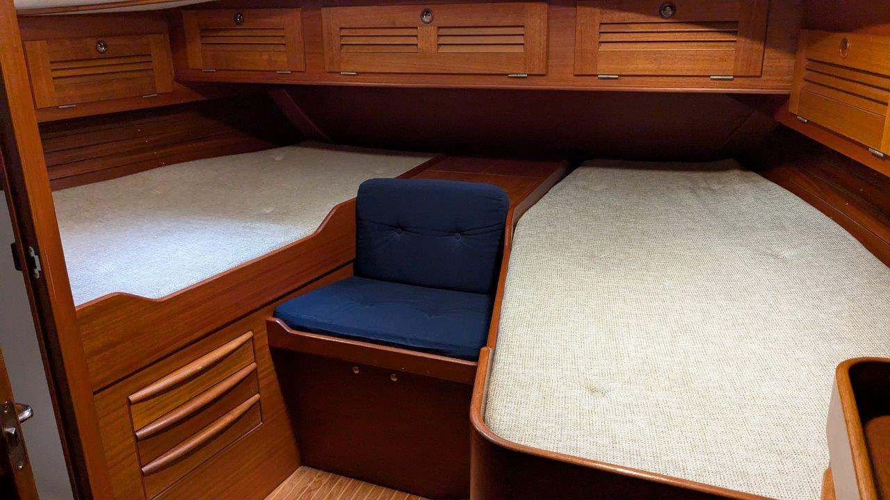 Hallberg-Rassy 45 — foto 40 van 108