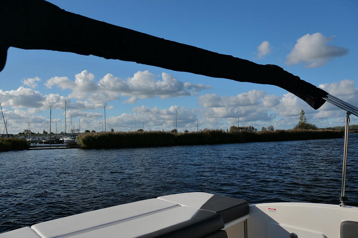 Sea Ray SPX 230 — foto 15 van 42