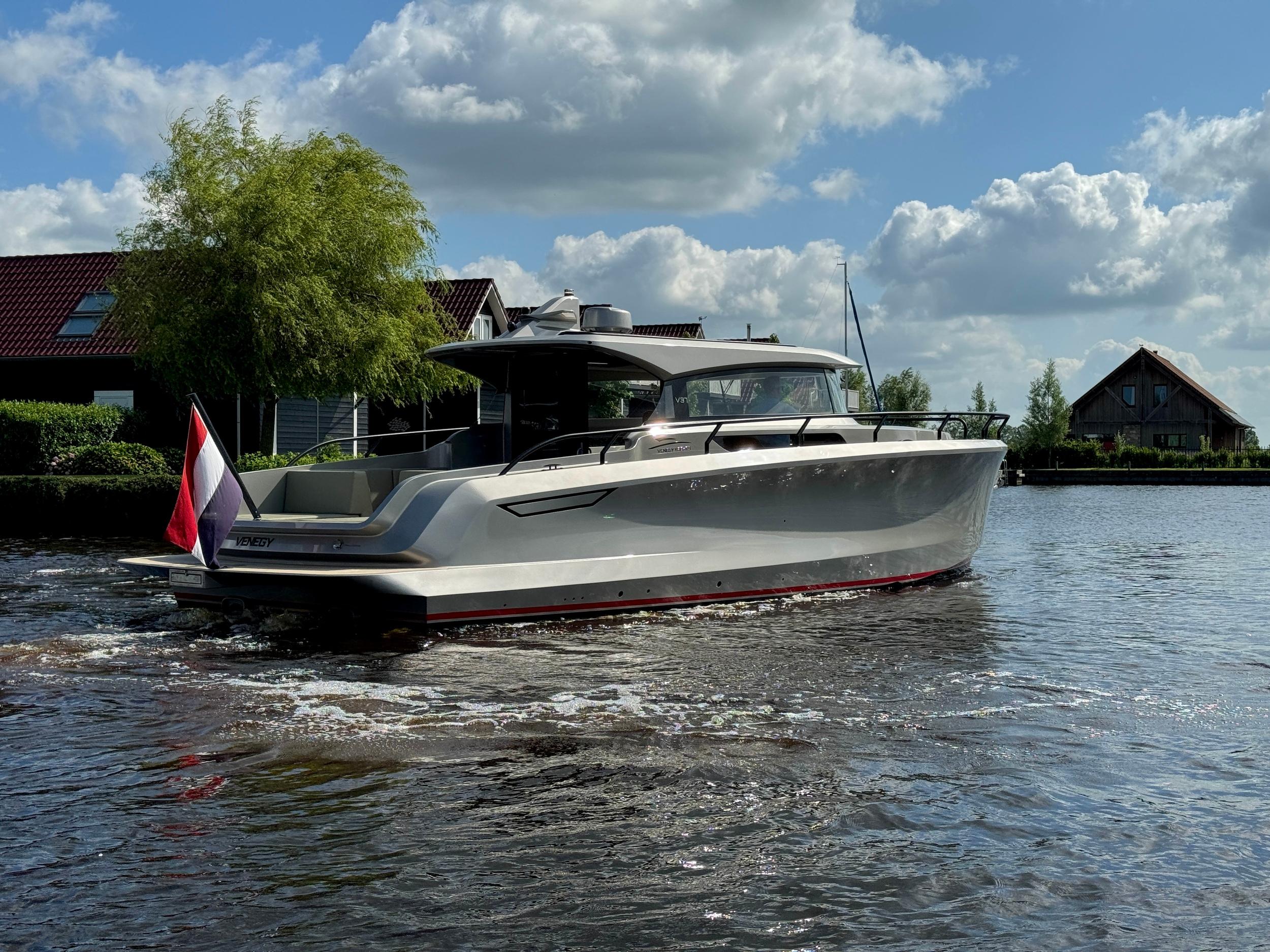 Venegy V37 — foto 3 van 55
