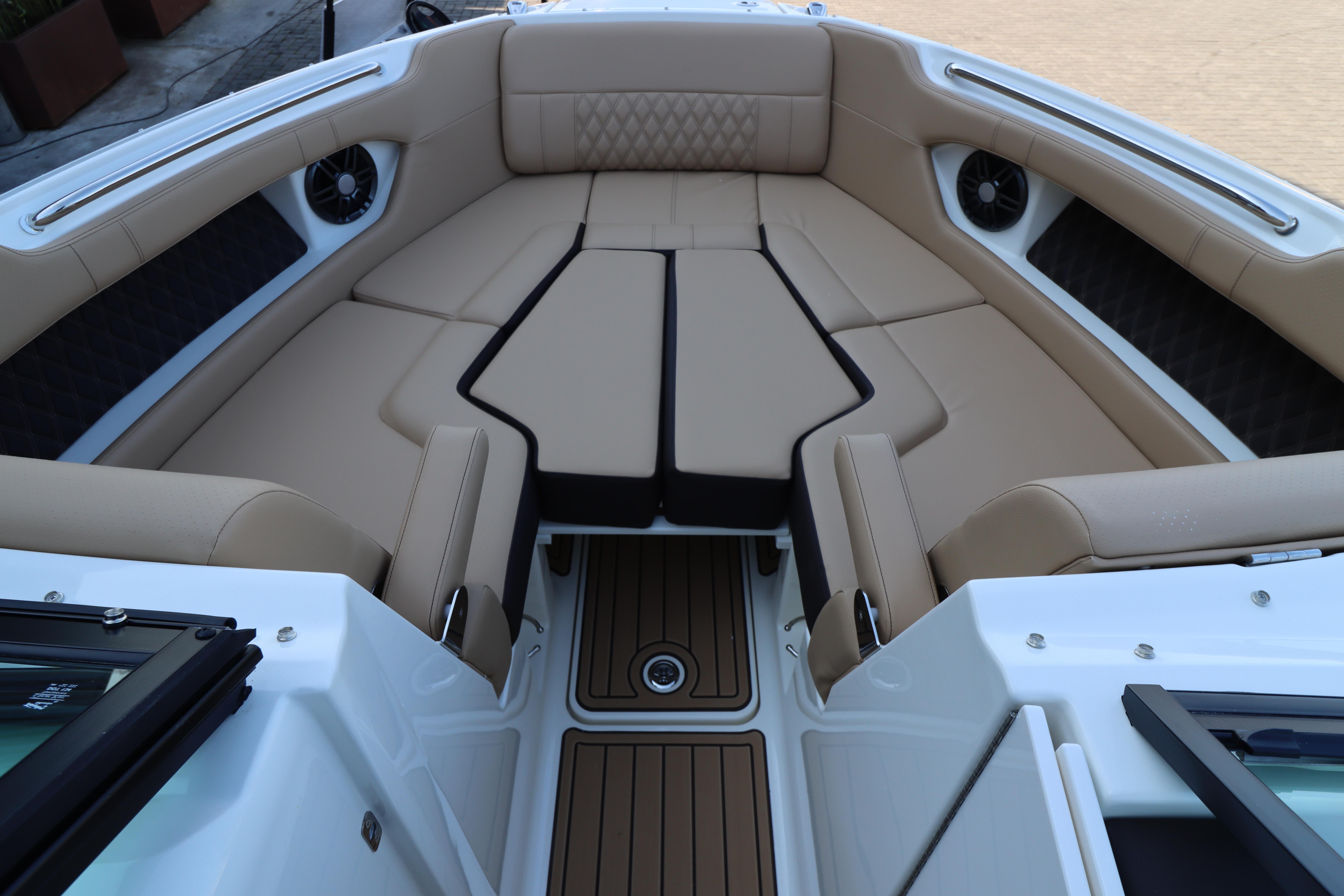 Sea Ray SLX 250 — foto 14 van 39