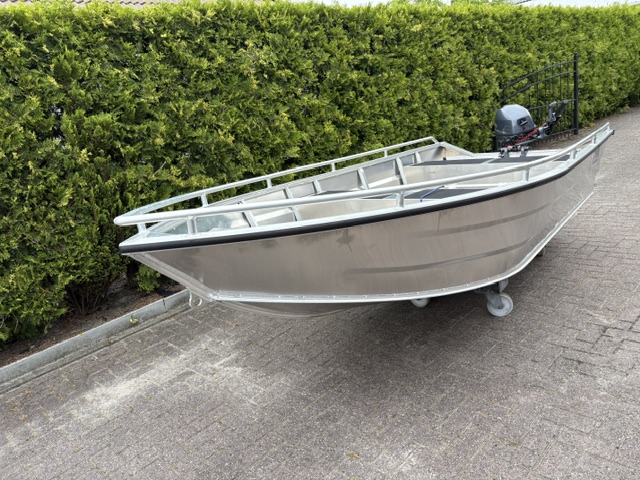 Emok B400 met kussenset ( zonder motor ) — foto 9 van 13