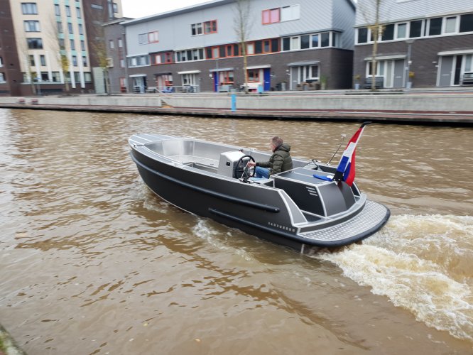 Van Vossen 600 tender DE GROOTSTE SLOEPENSHOWROOM VAN NEDERLAND — foto 4 van 10