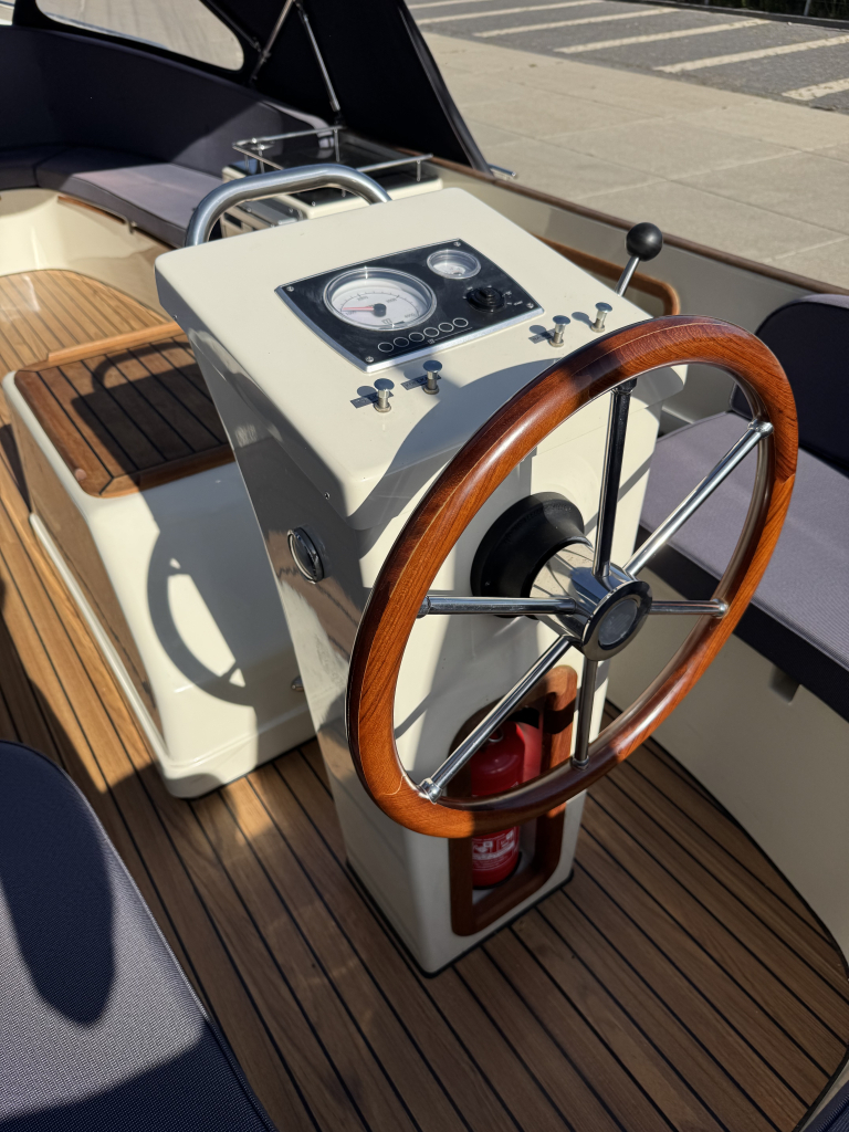 Maril 650 met Vetus 27 pk — foto 10 van 20