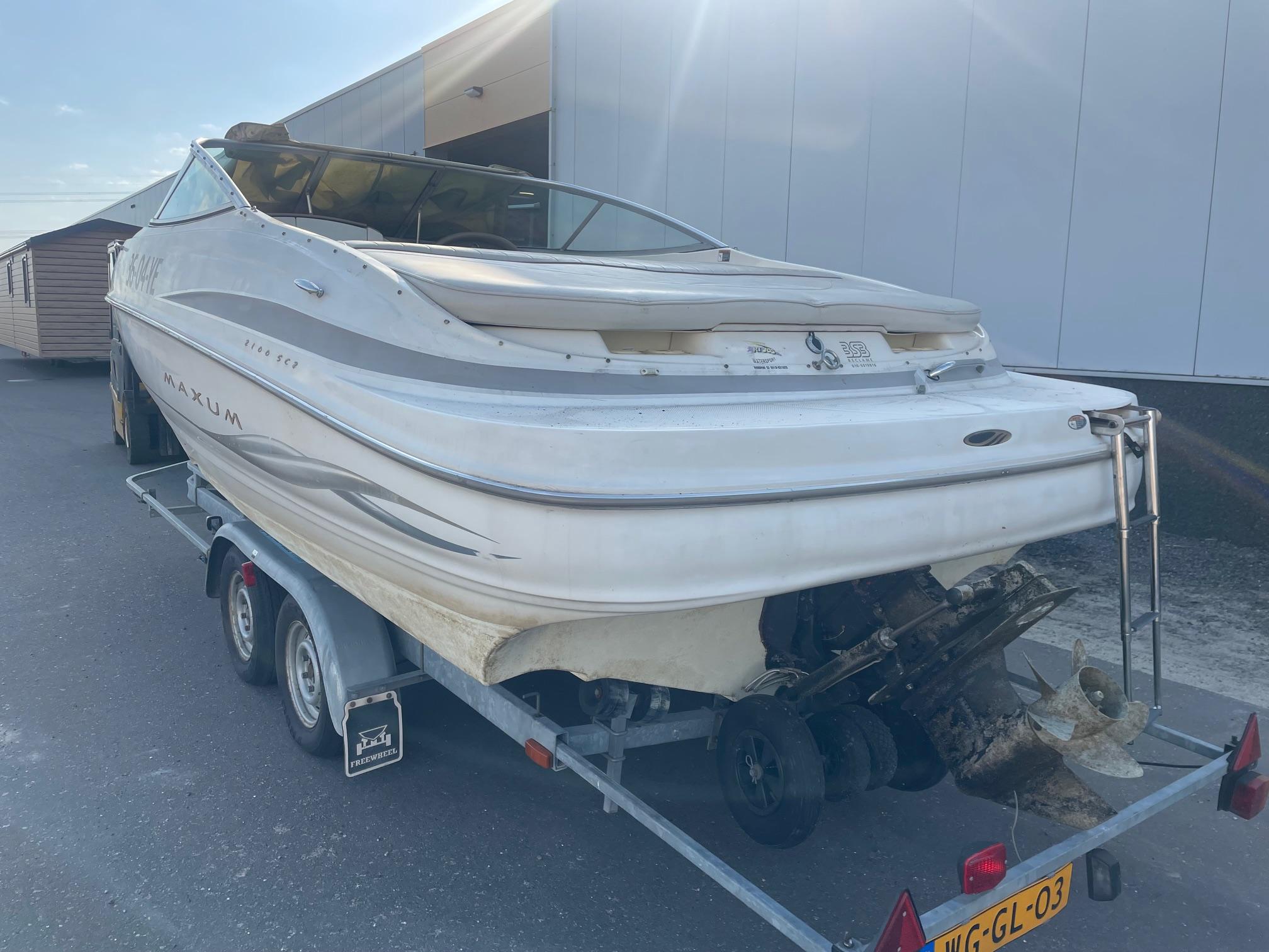 Maxum 2100 SC — foto 3 van 14