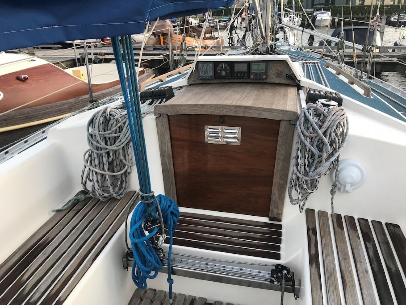 Bianca - Sailing Yacht - GRP (Polyester) - 1990 - € 19.900 — foto 11 van 11
