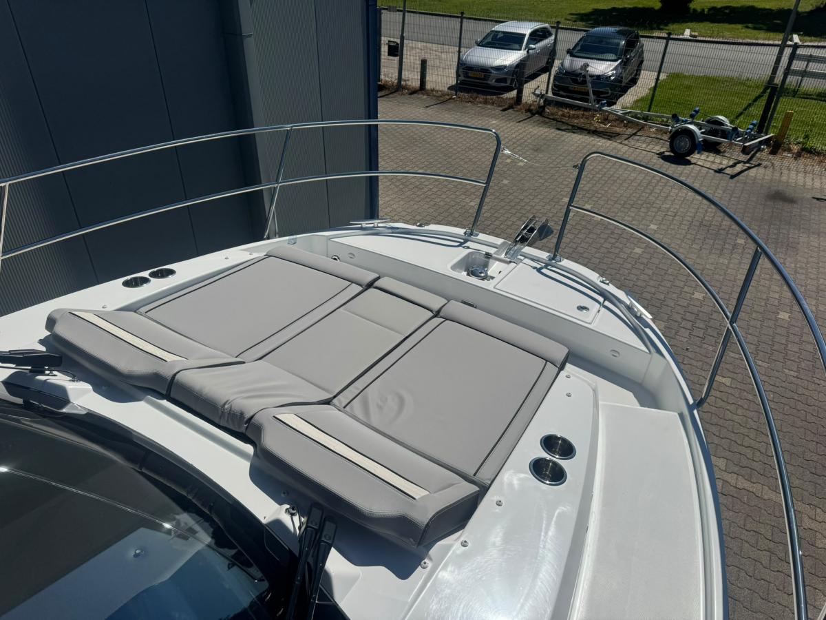 Jeanneau Merry Fisher 895 serie 2. Dit schip is aanwezig op de Yamaha stand van hiswa te water 2026. — foto 4 van 48