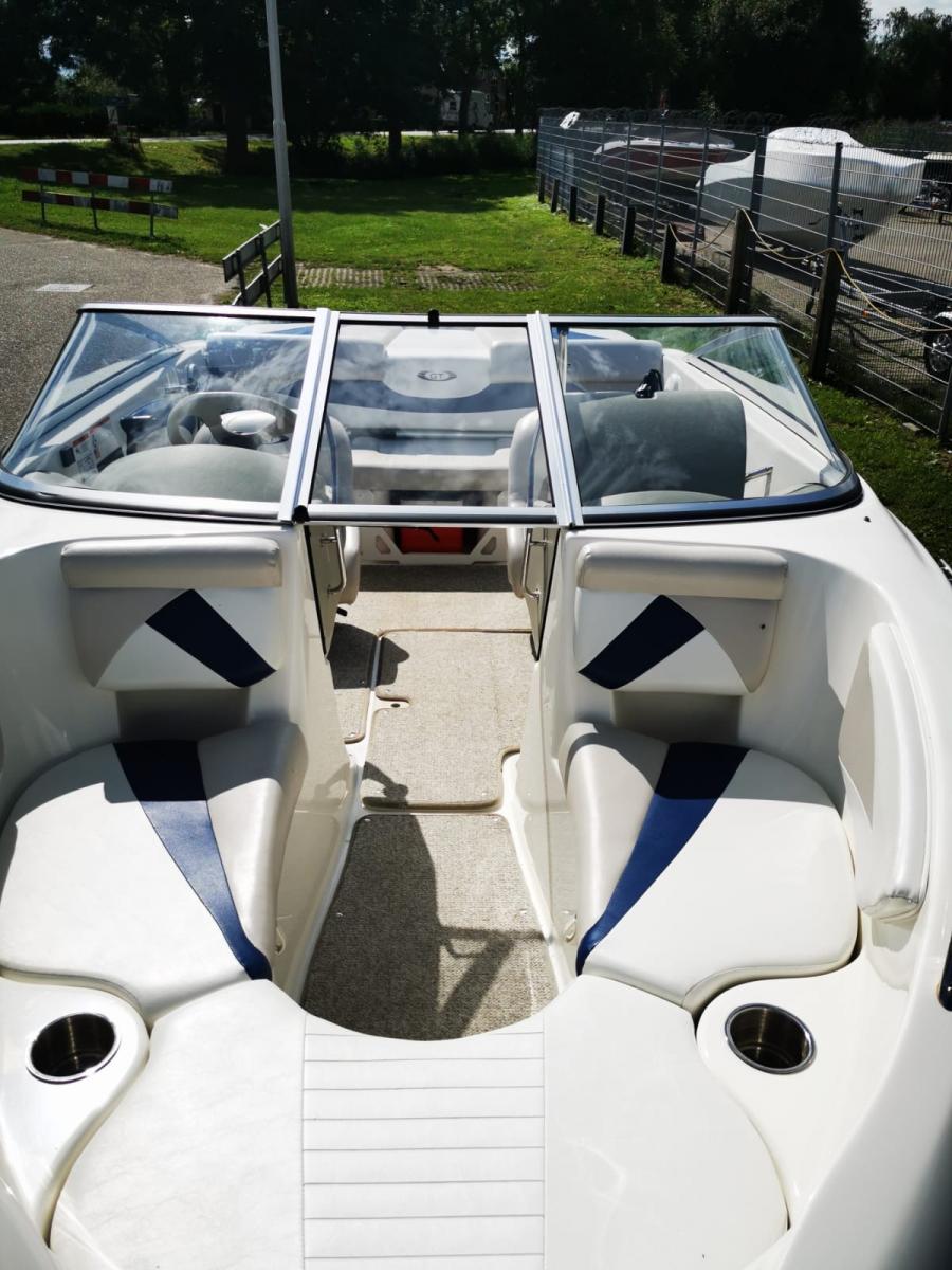Glastron GT 185 — foto 13 van 20