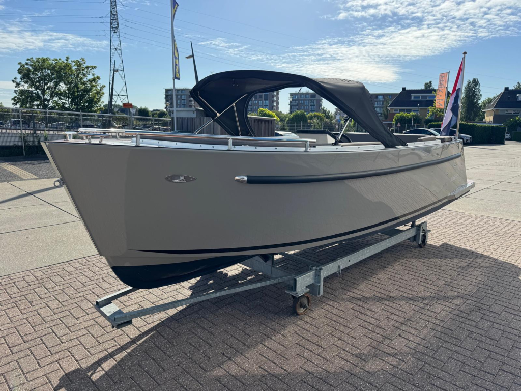 Maxima 630 - Vernieuwd model met Honda 30 pk en vast roer — foto 4 van 26