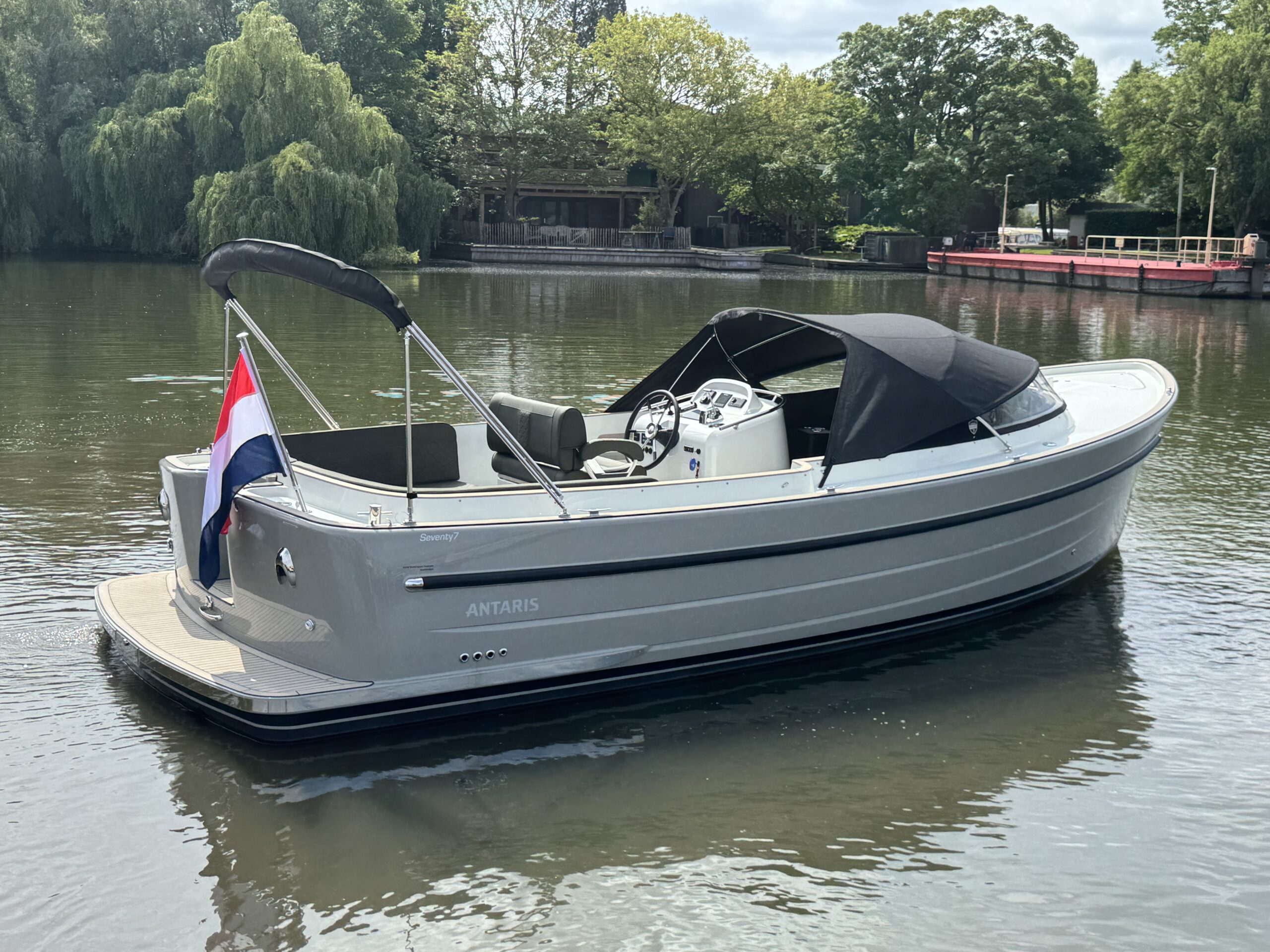 Antaris Seventy7 Sport (luxe uitvoering) — foto 9 van 44