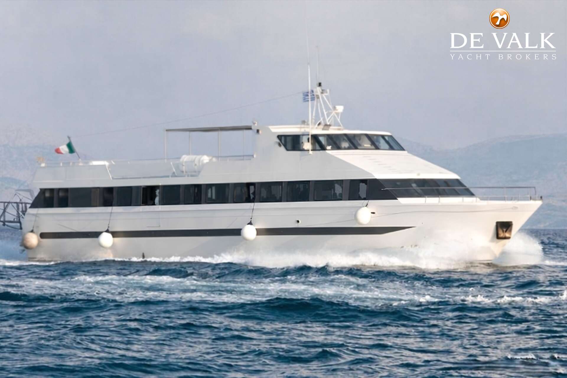 PASSENGERS SHIP CODECASA 30 — foto 1 van 40