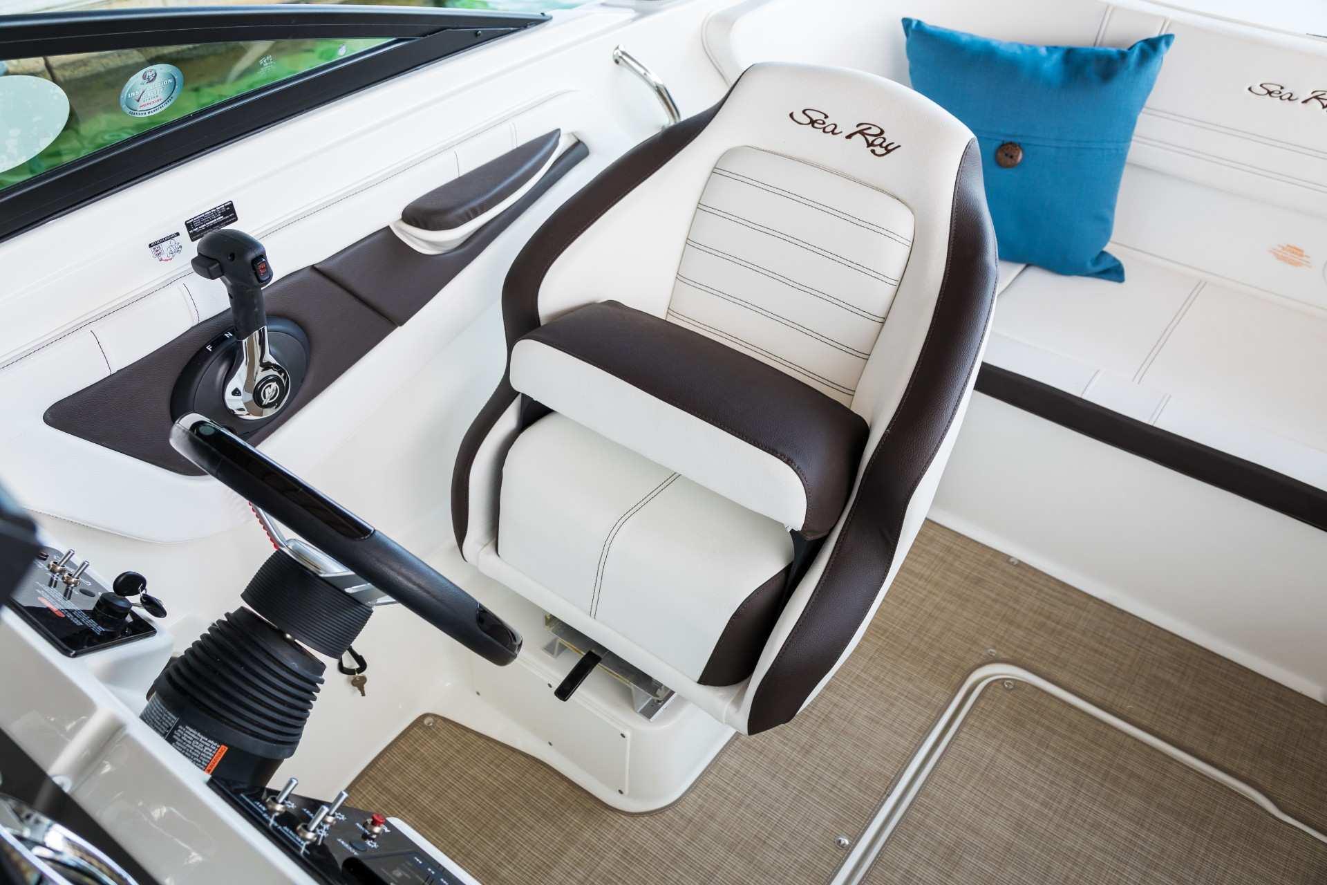 Sea Ray SPX 190 — foto 7 van 8