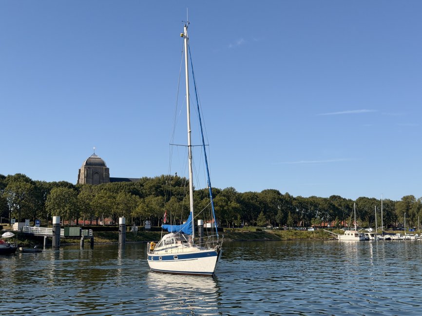 Hallberg Rassy 352 — foto 8 van 12